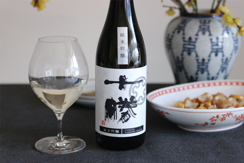 日本で唯一大学構内の酒造（碧雲蔵）で醸される日本酒「十勝」(北海道)