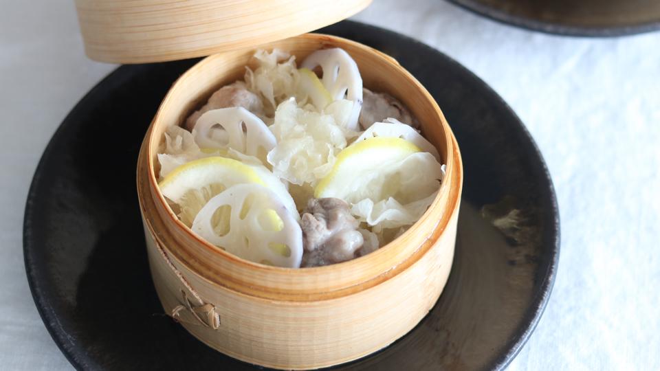 白木耳と蓮根　しゃぶしゃぶのレモン蒸し